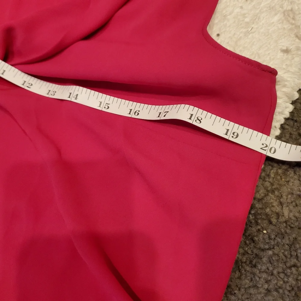 Pink Sleeveless Med Blouse with Bow - Picture 5 of 6